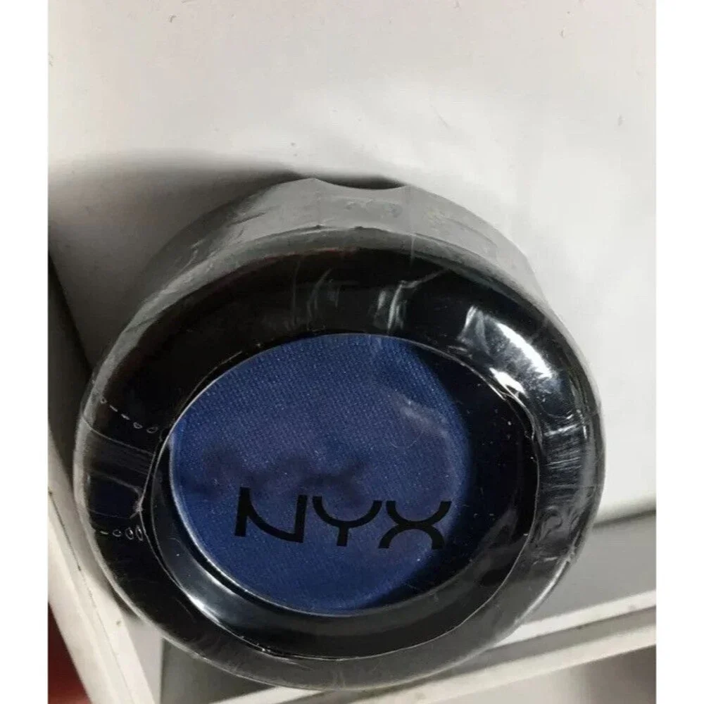 Nude Matte Shadow NMS03 - IN THE BUFF NYX Cosmetics Brand New Sealed Blue